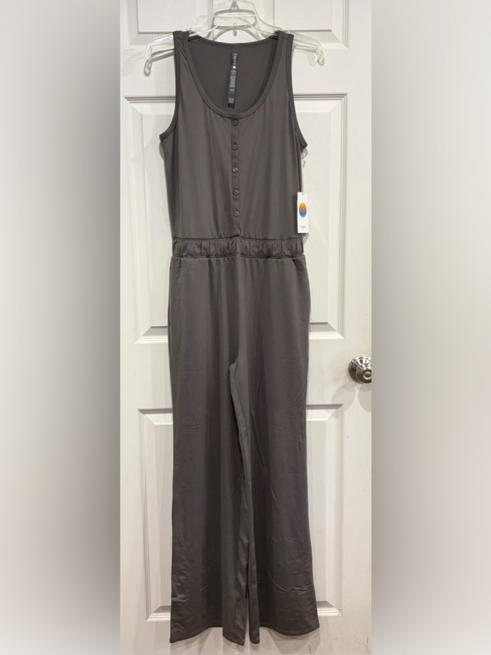 Vuori Women's XL Shores Jumpsuit Chia Brown NWT Modern Flare Jersey